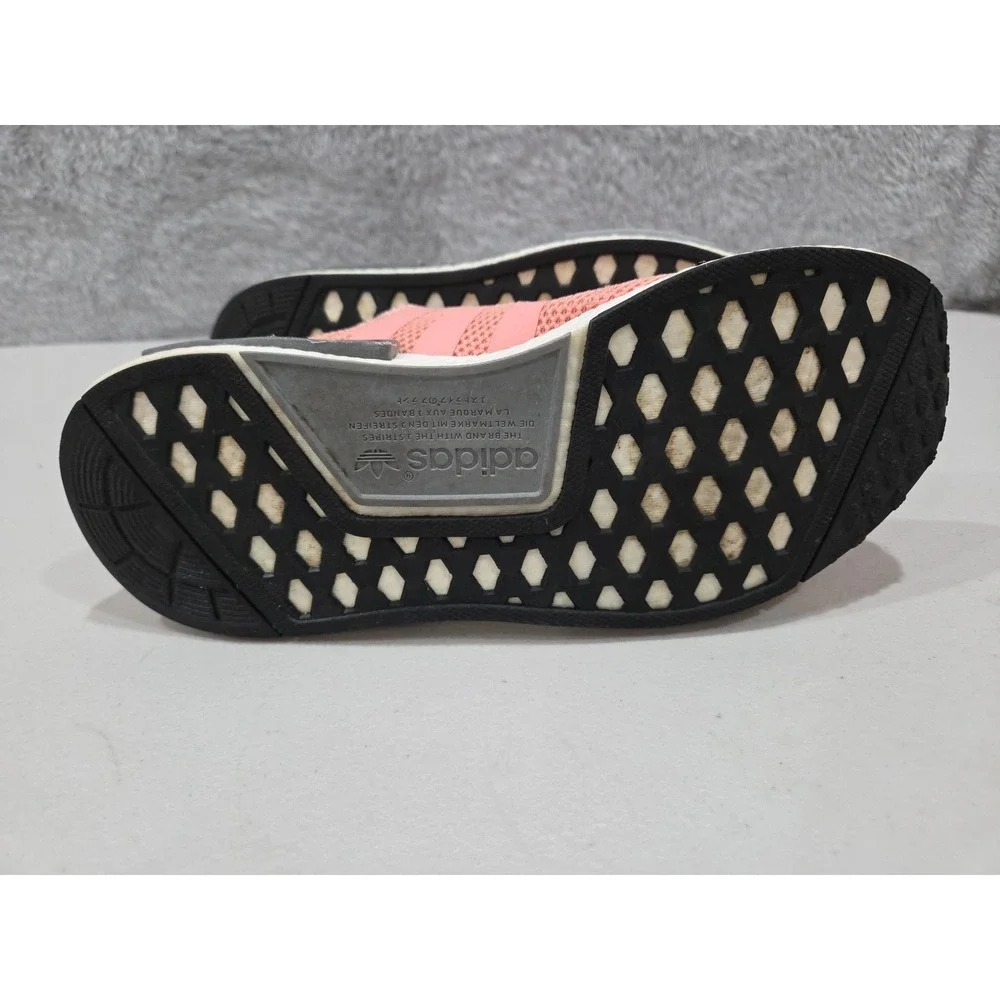 adidas R1 Vapour Pink/Light Onix BY3059 Size 7.5‎
